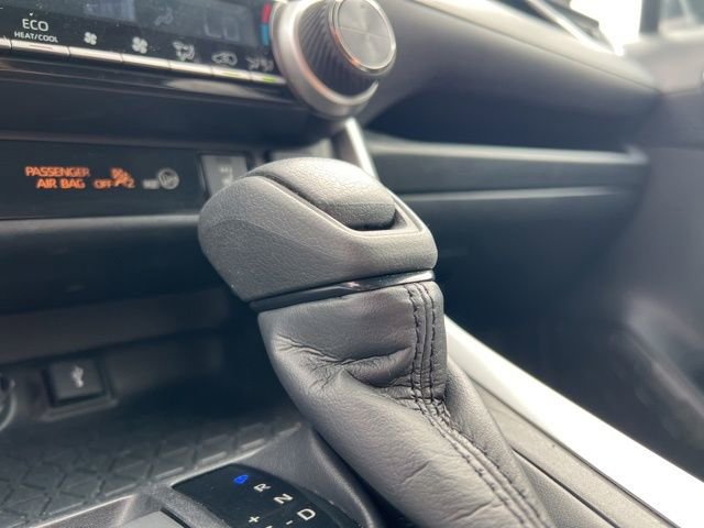 Used 2020 Toyota RAV4 XLE w/ Convenience Package image 21