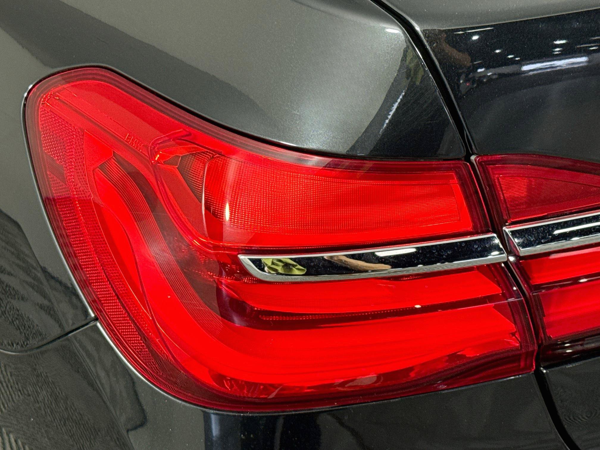 Used 2018 BMW 750i RWD image 64