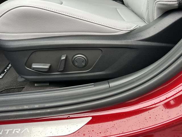 New 2026 Hyundai Elantra Limited image 37