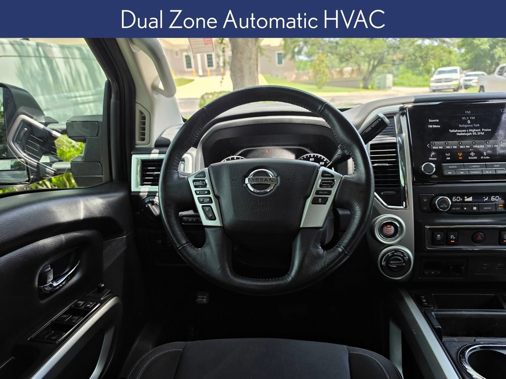 Used 2021 Nissan Titan SV w/ SV Convenience Package AWD/4WD image 11