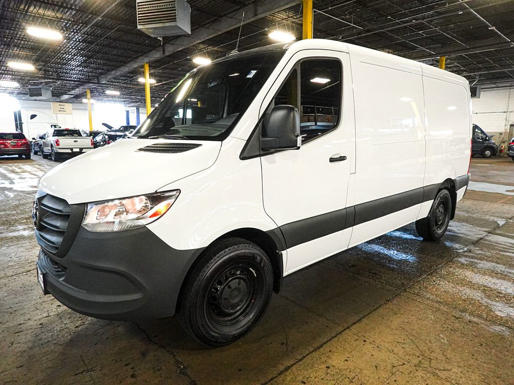 Used 2025 Mercedes-Benz Sprinter 2500 image 3