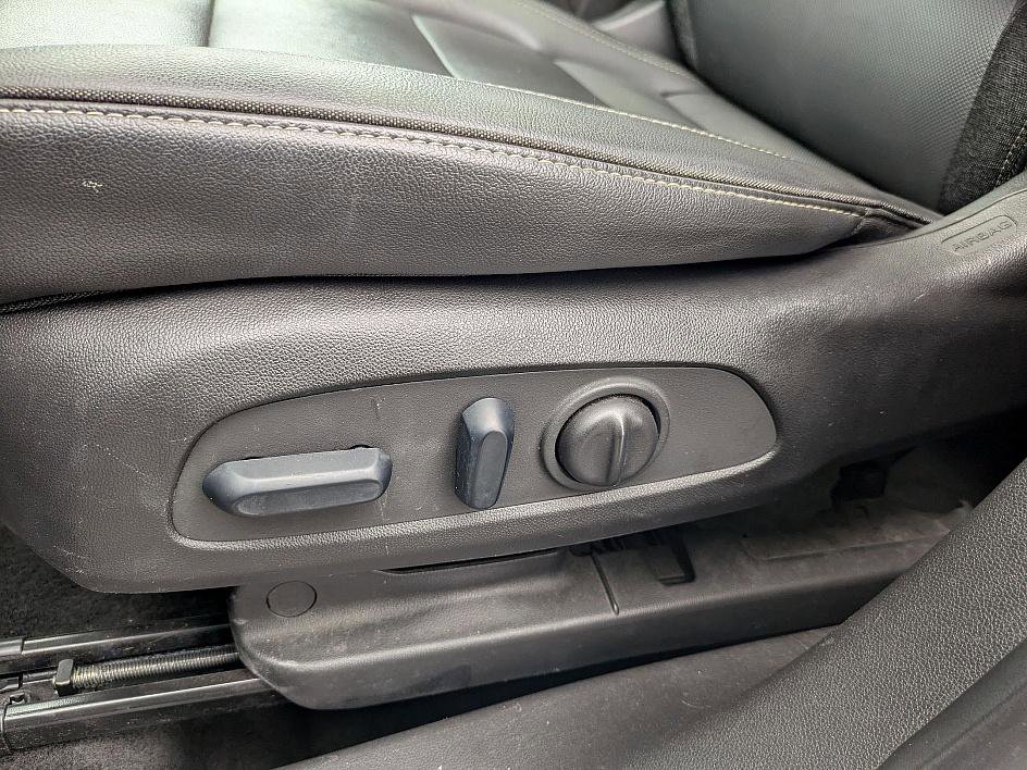 Used 2023 Chevrolet TrailBlazer ACTIV w/ Sun and Liftgate Package image 12