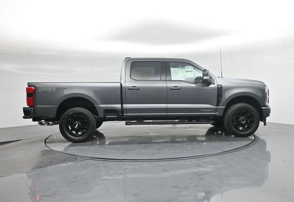 New 2026 Ford F250 Lariat w/ Black Appearance Package image 28