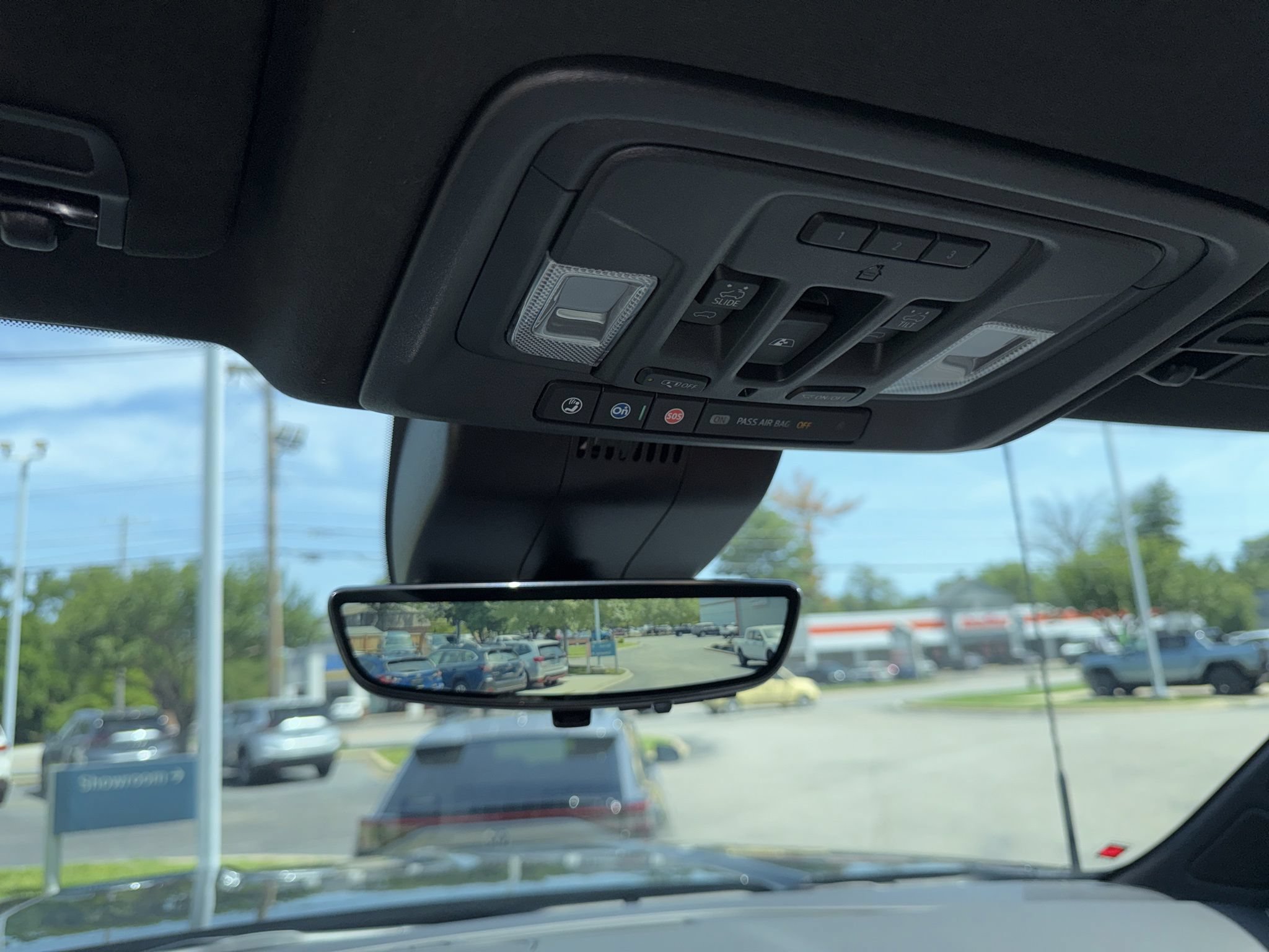 Used 2026 GMC Sierra 3500 Denali Ultimate AWD/4WD image 19