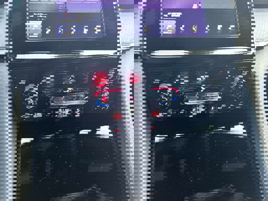 New 2025 Jeep Grand Cherokee L Altitude image 11