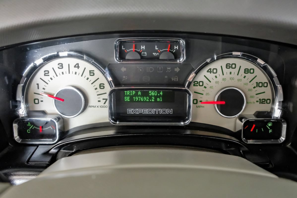 Used 2014 Ford Expedition EL Limited w/ Equipment Group 301A AWD/4WD image 18