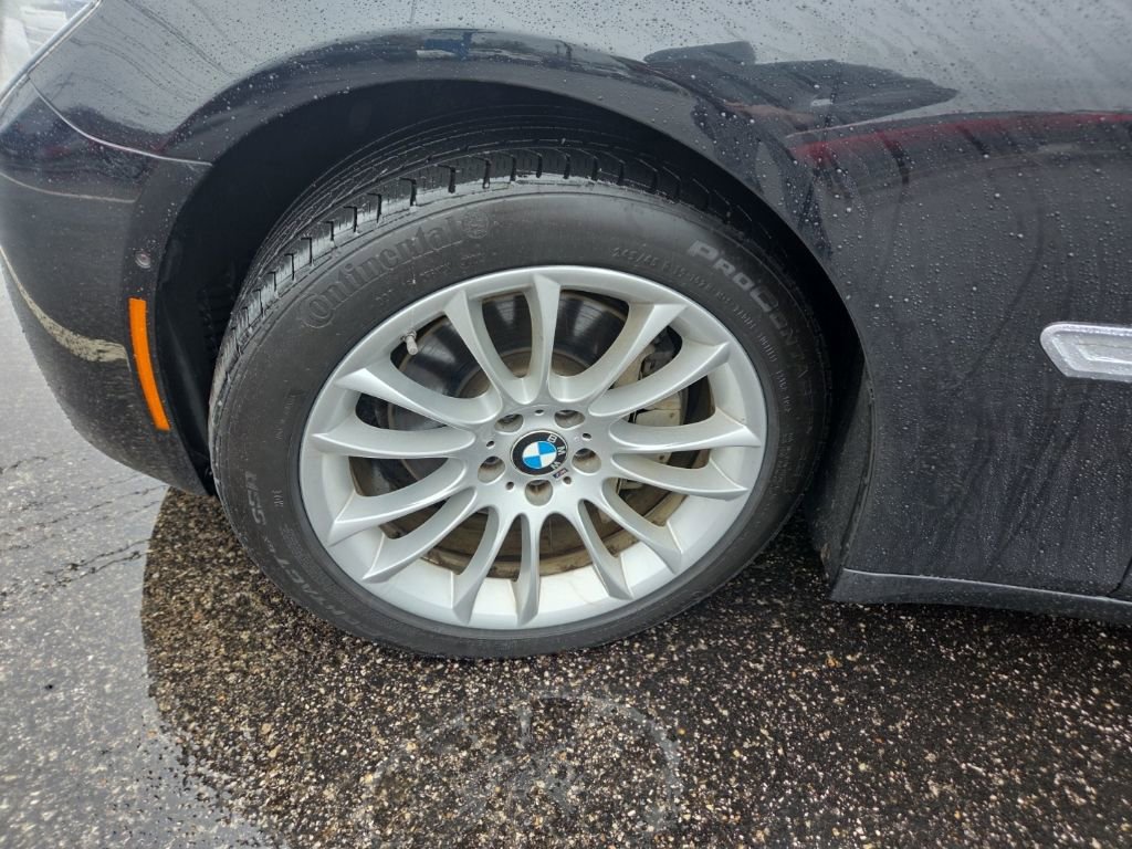 Used 2015 BMW 740Li image 9