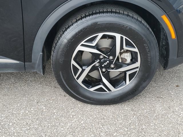 Used 2023 Kia Sportage LX image 6