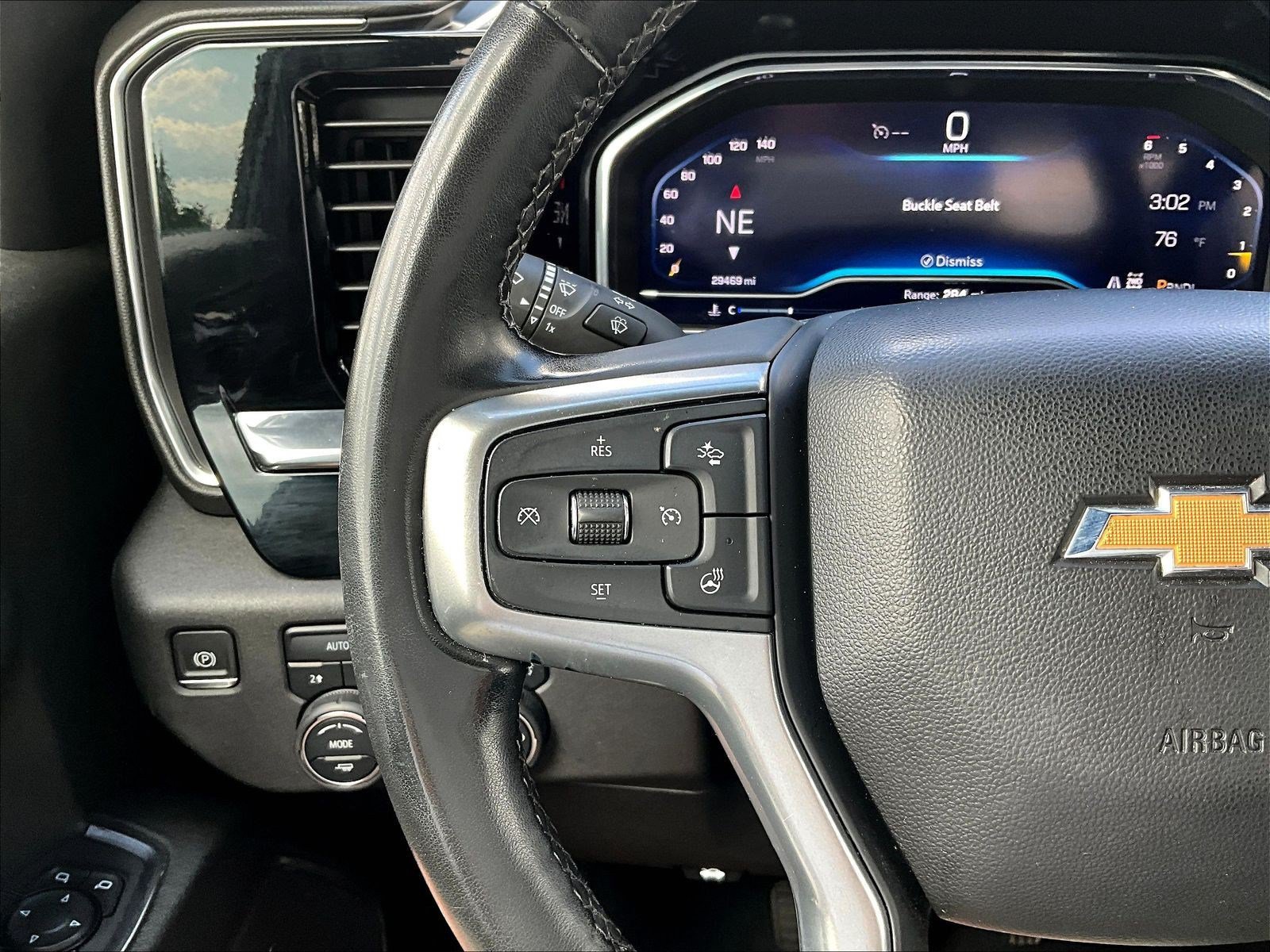 Used 2024 Chevrolet Silverado 1500 LT AWD/4WD image 12