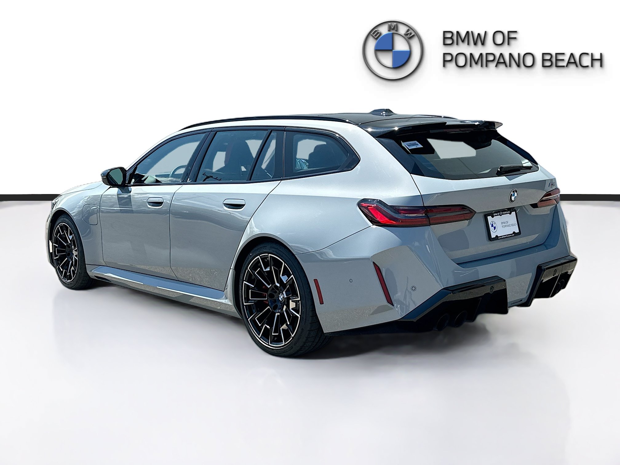 Used 2025 BMW M5 Touring w/ M Driver's Package AWD/4WD image 5
