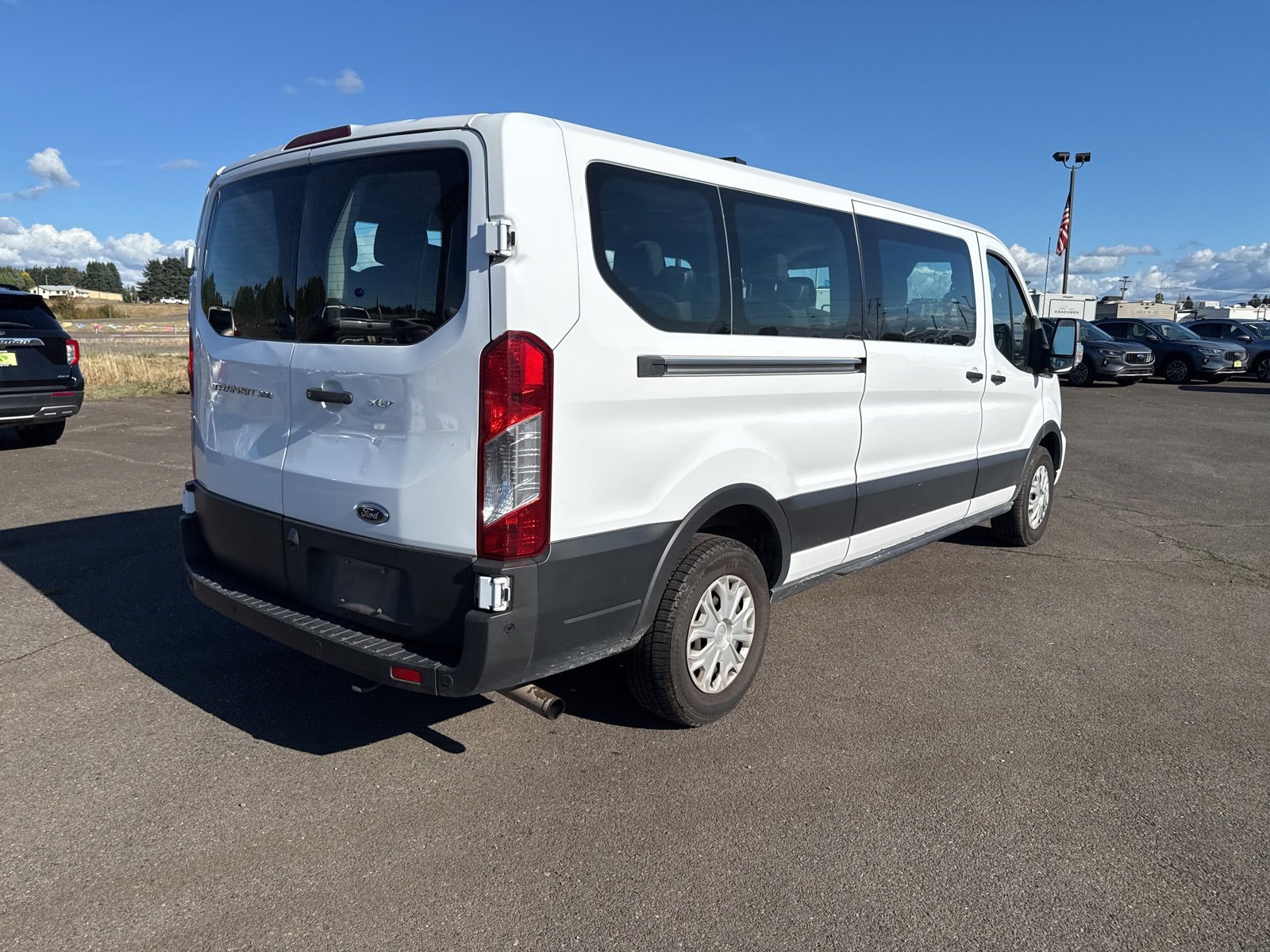 Used 2021 Ford Transit 350 XLT image 4