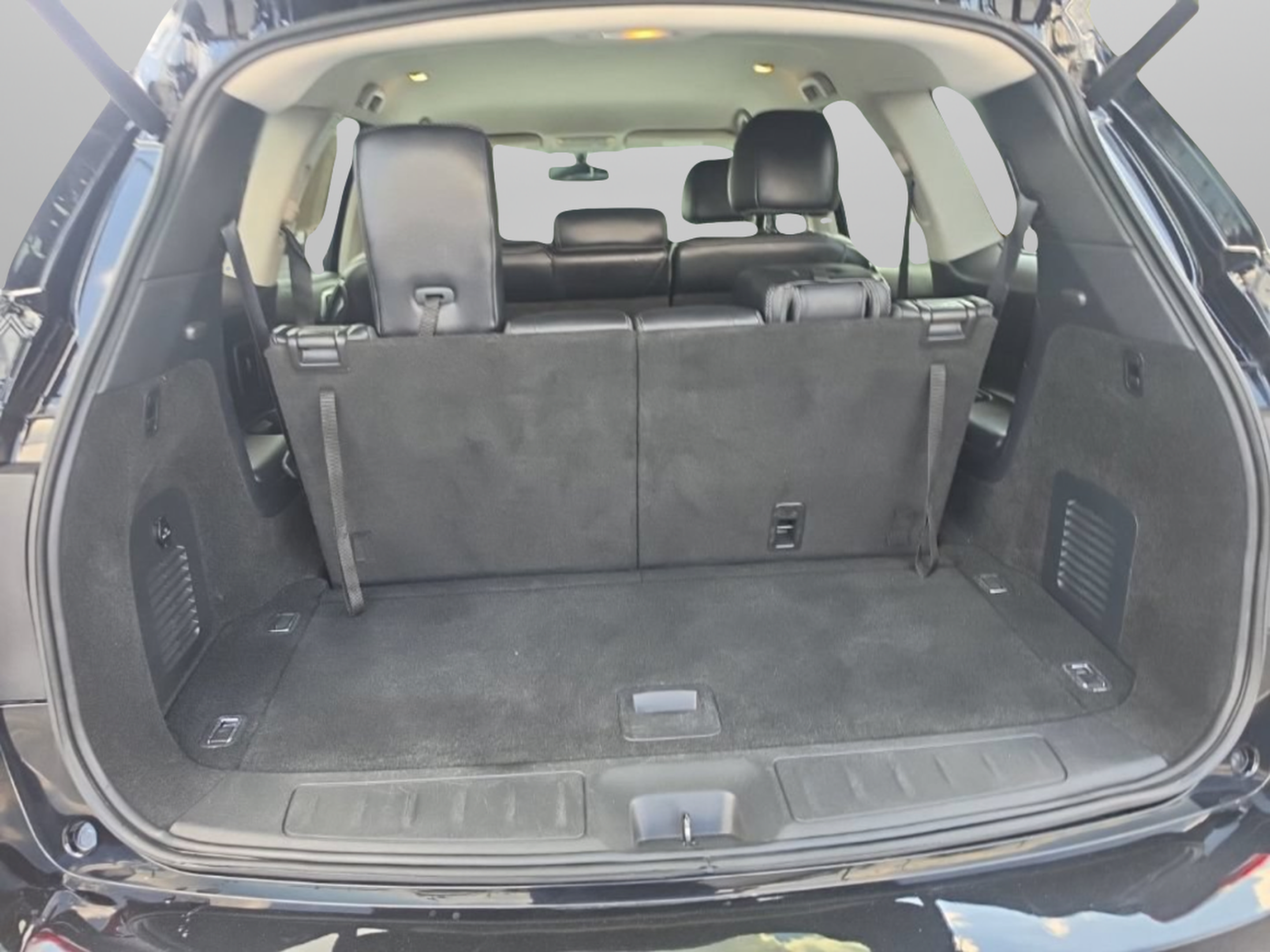Used 2019 Nissan Pathfinder SL FWD image 11