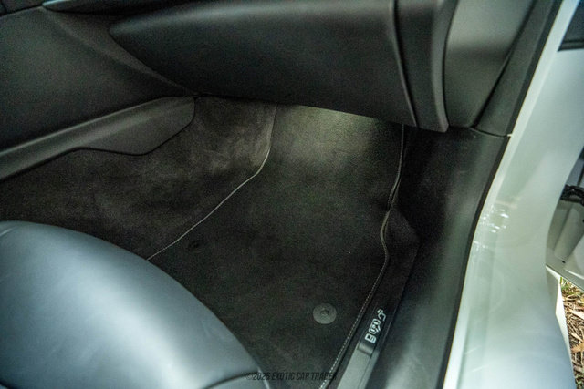 Used 2025 Chevrolet Corvette Stingray Preferred Cpe w/ Z51 Performance Package RWD image 58