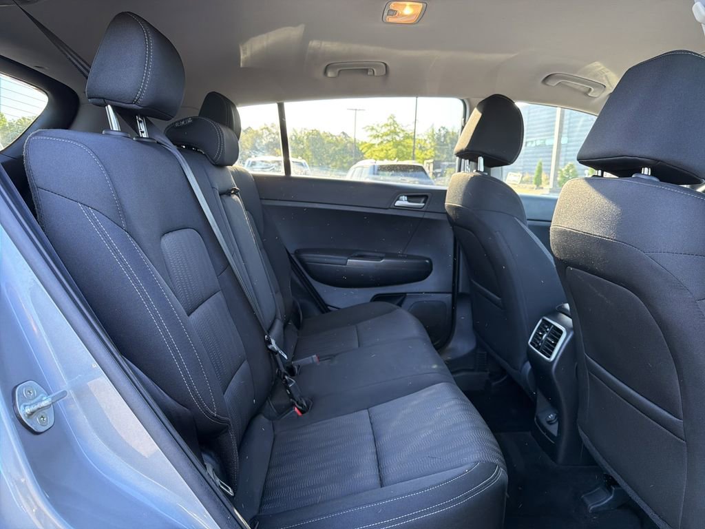 Used 2022 Kia Sportage LX image 15