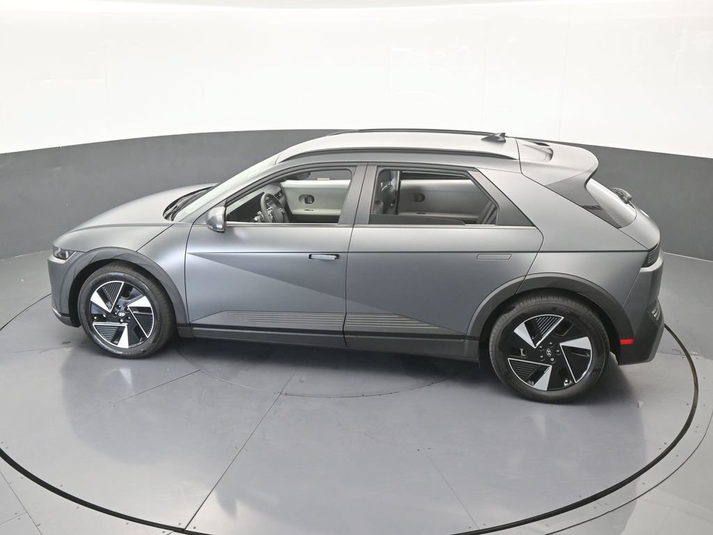 Used 2025 Hyundai Ioniq 5 SEL RWD image 56