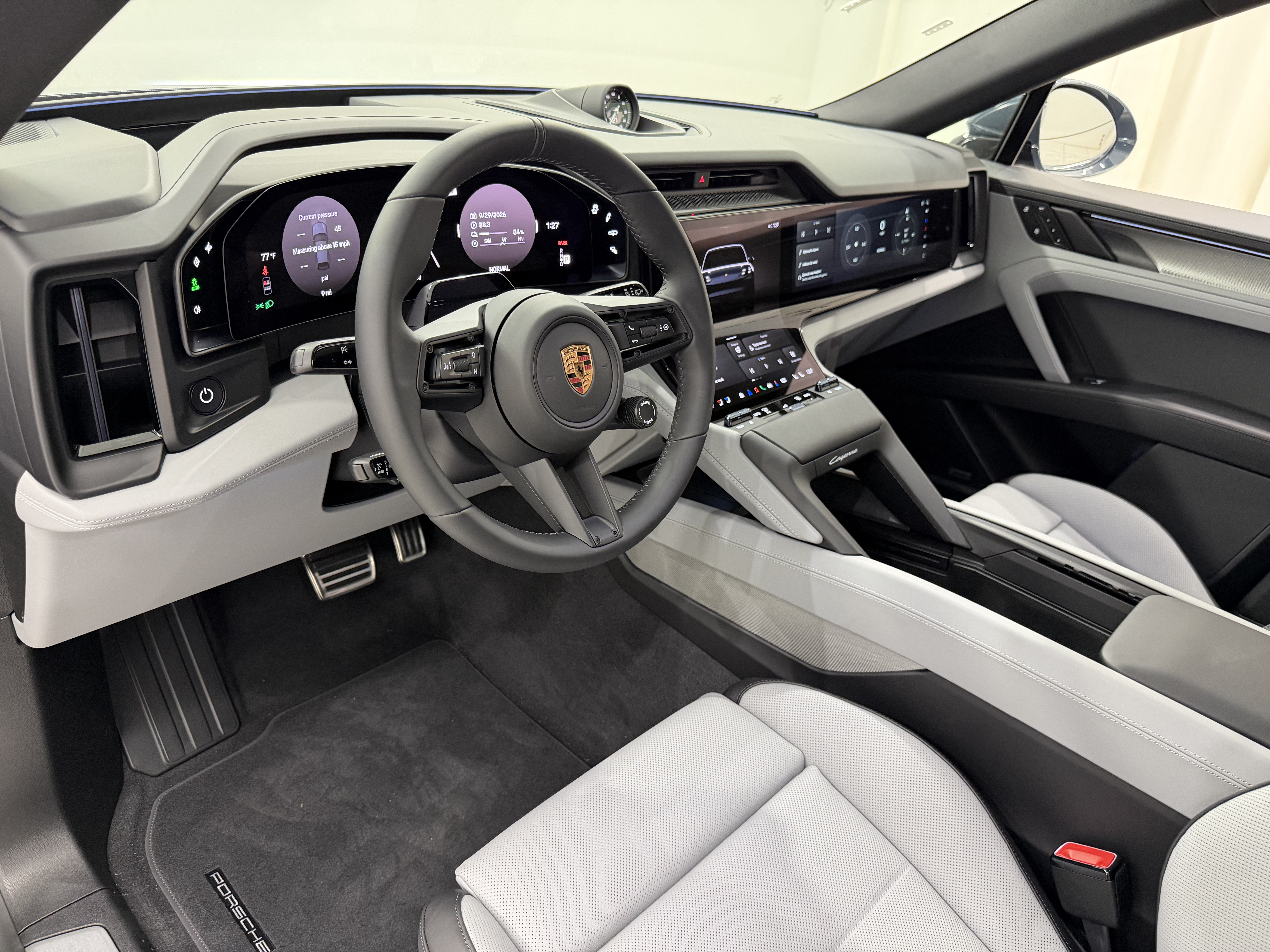 New 2026 Porsche Cayenne Electric AWD/4WD image 4