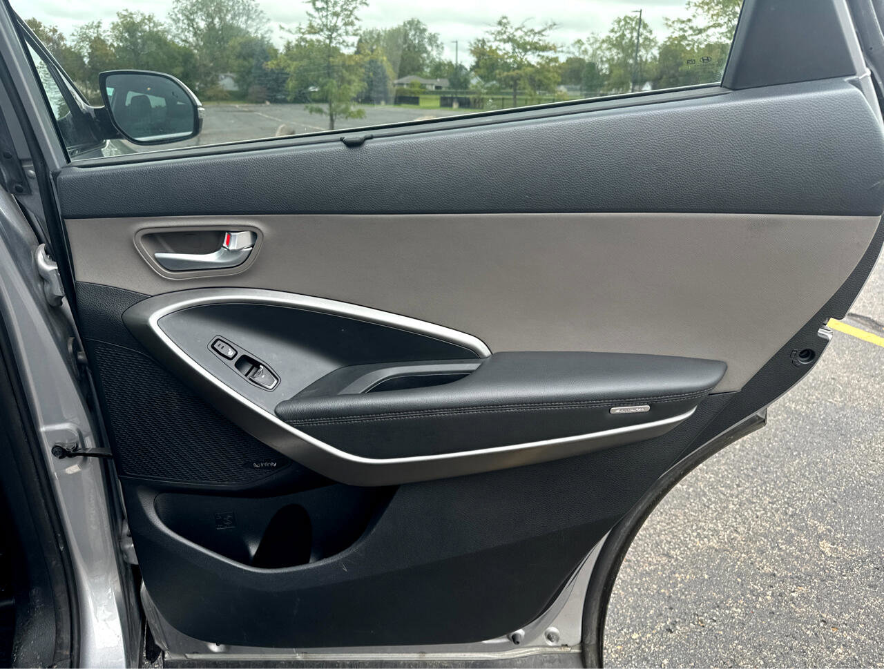 Used 2018 Hyundai Santa Fe AWD w/ SE Ultimate Tech Package 03 image 36