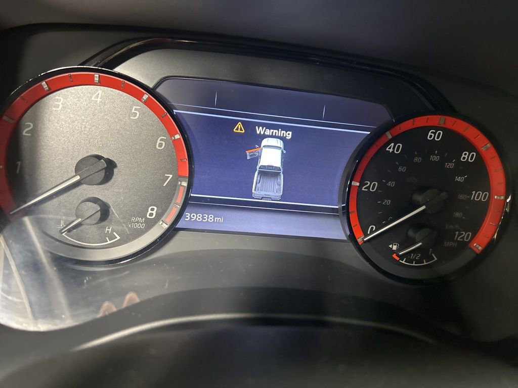 Used 2023 Nissan Frontier PRO-4X w/ Pro Convenience Package image 5