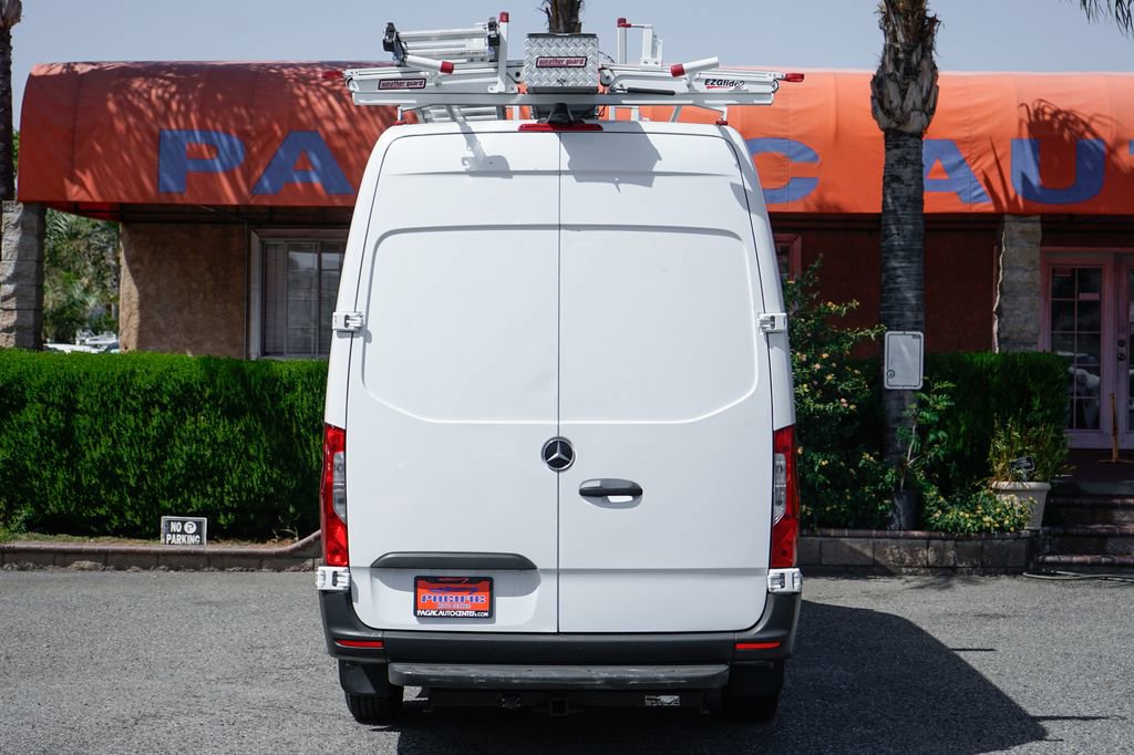 Used 2019 Mercedes-Benz Sprinter 170 Cargo image 7