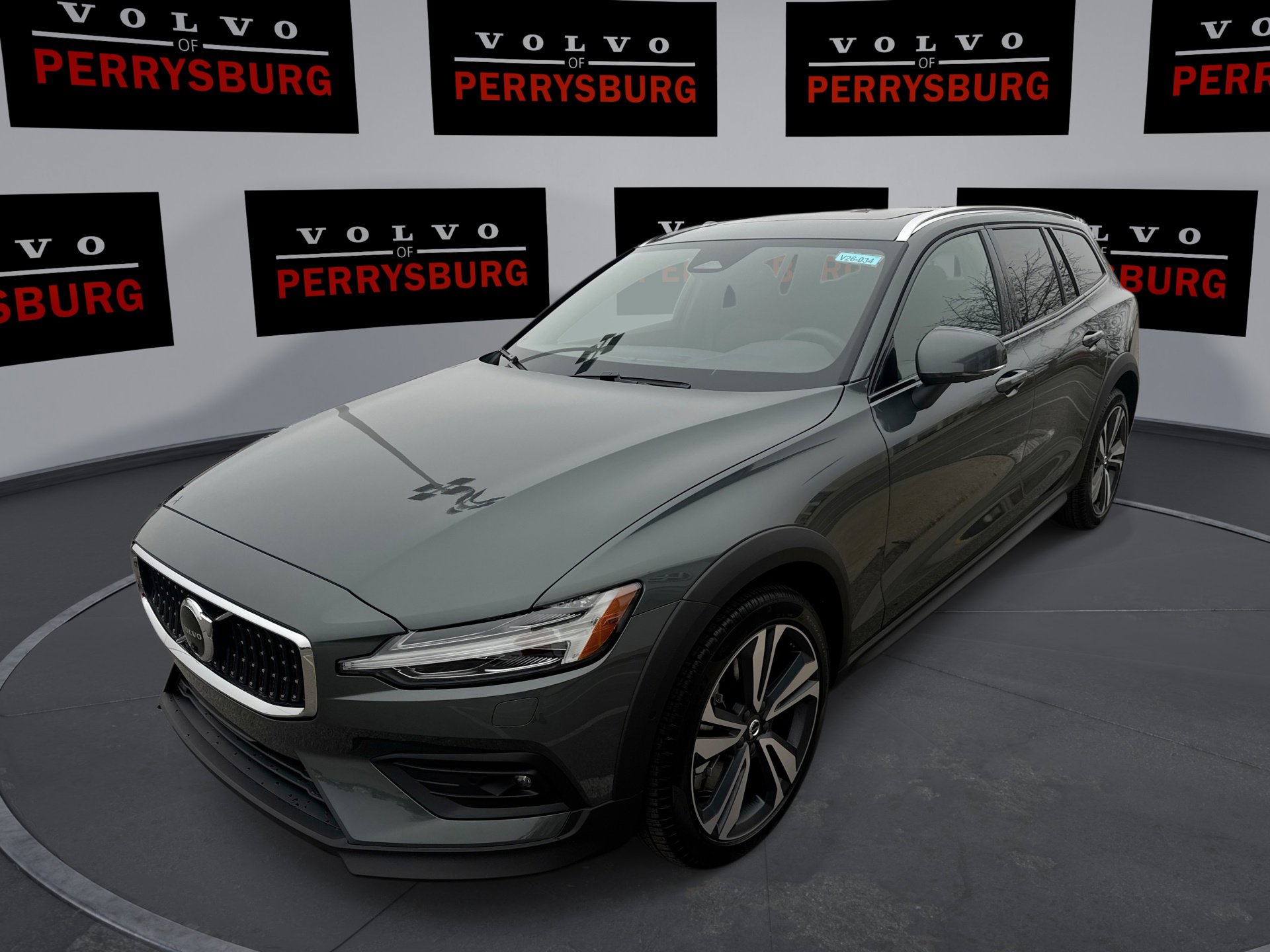 New 2026 Volvo V60 B5 Cross Country Plus w/ Climate Package image 1
