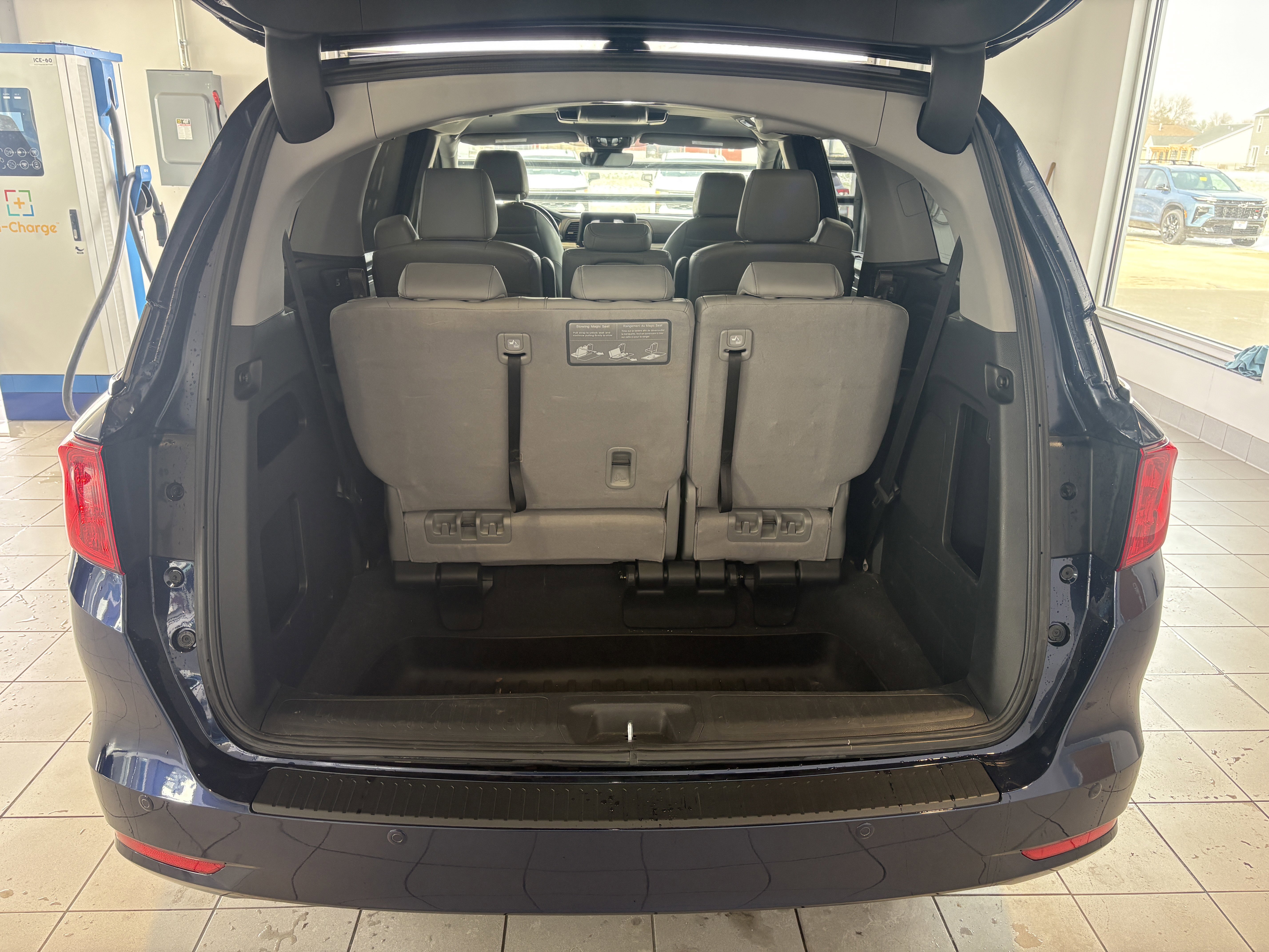 Used 2021 Honda Odyssey Touring image 5