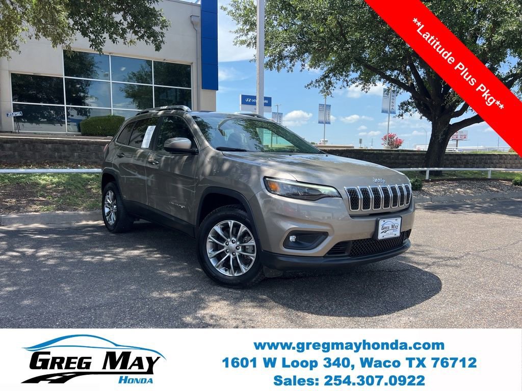 Used 2019 Jeep Cherokee Latitude Plus w/ Comfort/Convenience Group