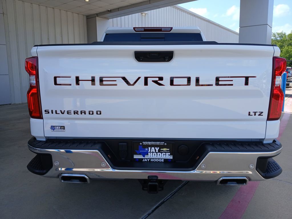 Used 2025 Chevrolet Silverado 1500 LTZ image 21