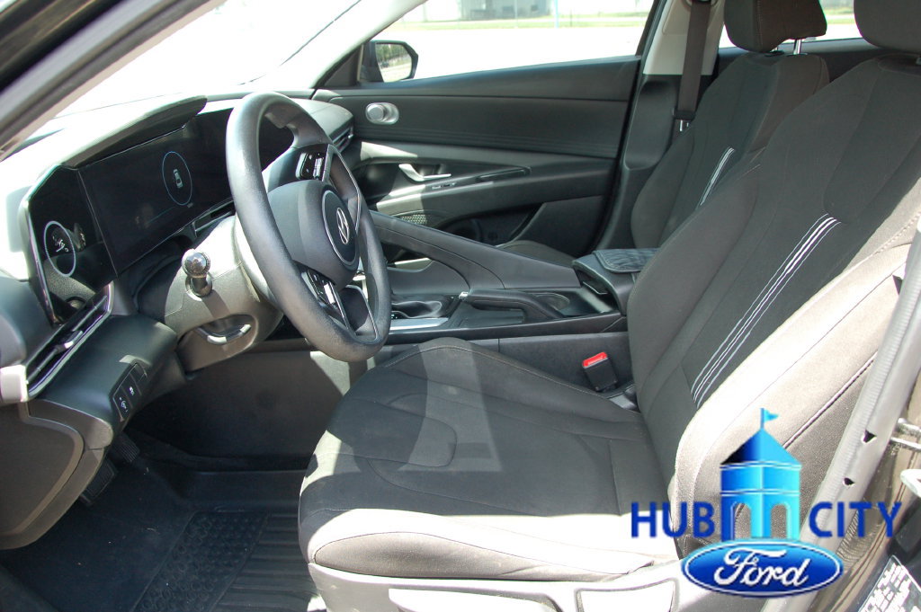Used 2024 Hyundai Elantra SEL FWD image 10