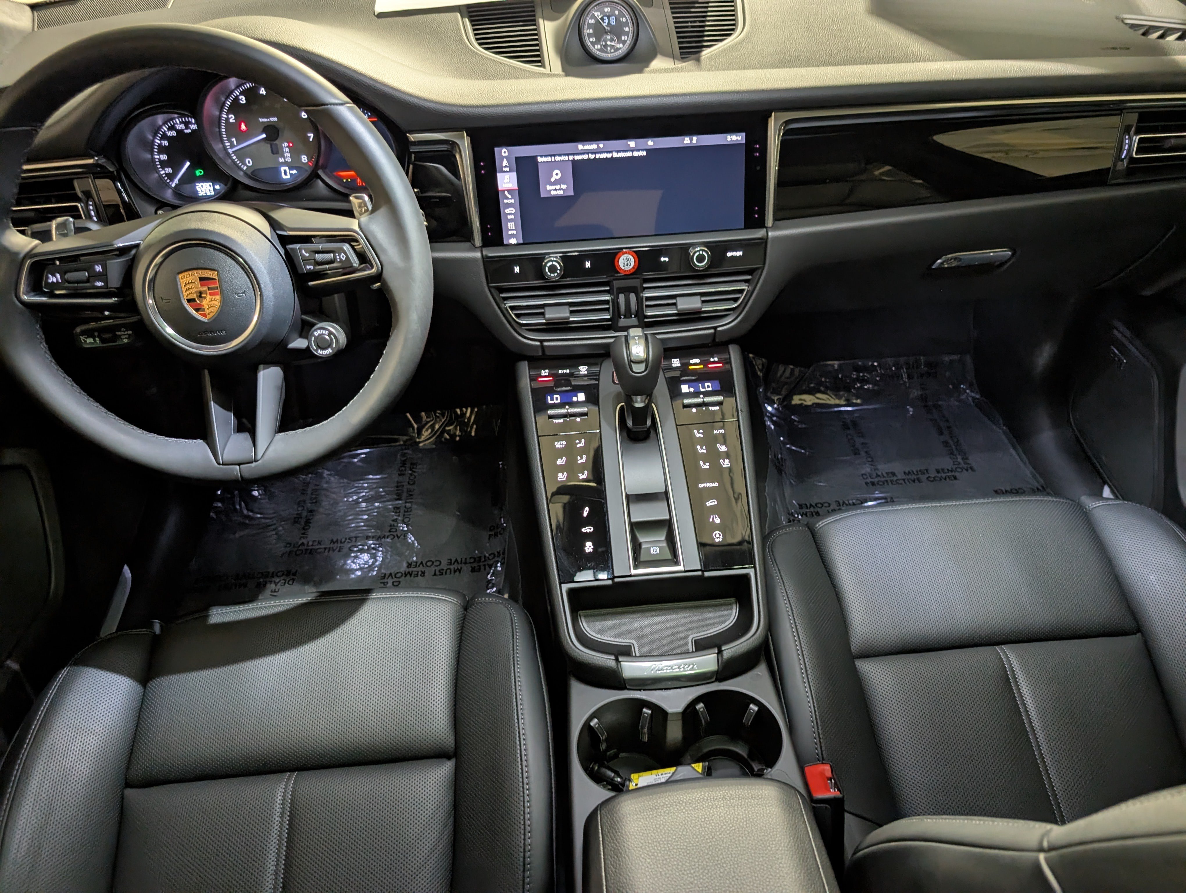 Certified 2026 Porsche Macan S AWD/4WD image 7