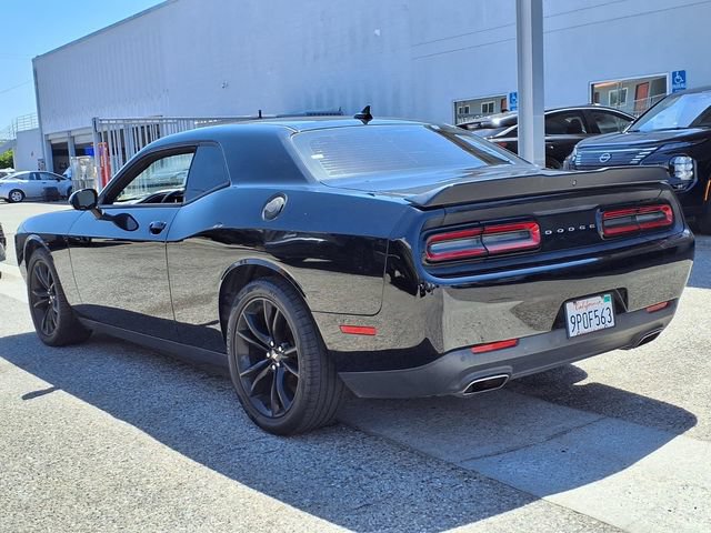 Used 2018 Dodge Challenger SXT Plus RWD image 3