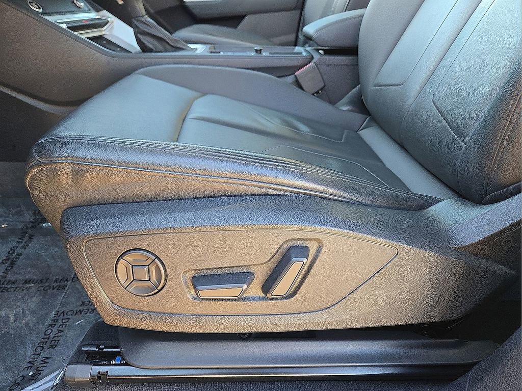 Used 2023 Audi Q3 2.0T Premium image 36