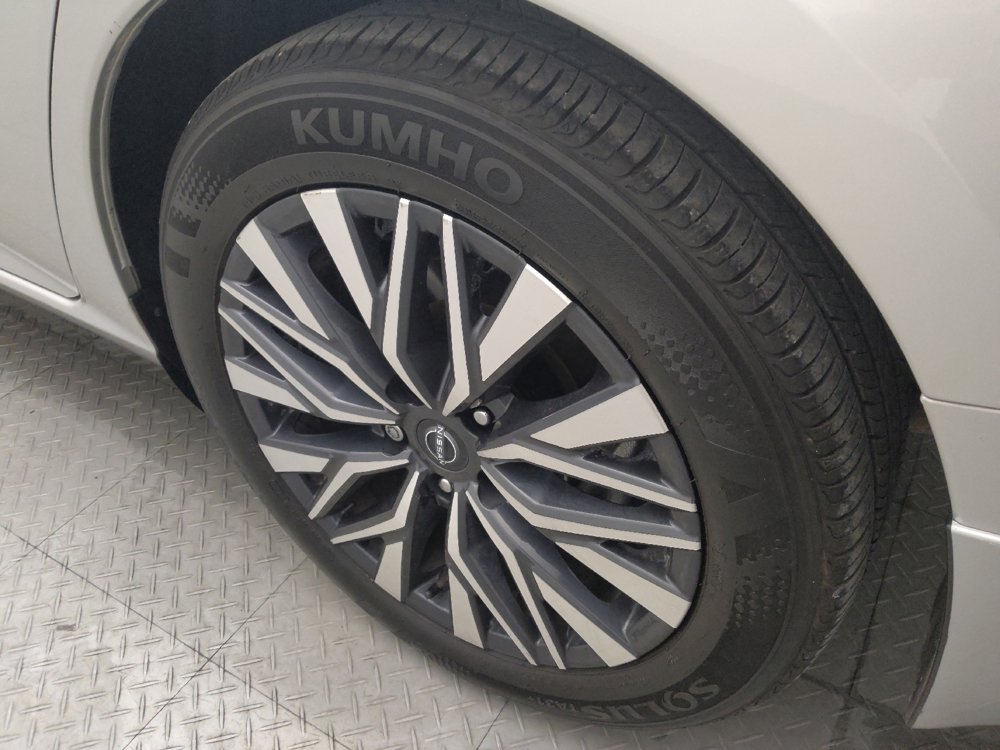 Used 2024 Nissan Altima 2.5 SV w/ SV Premium Package image 31