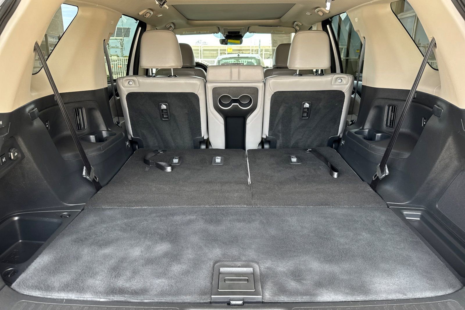 Used 2025 Honda Pilot Touring image 15
