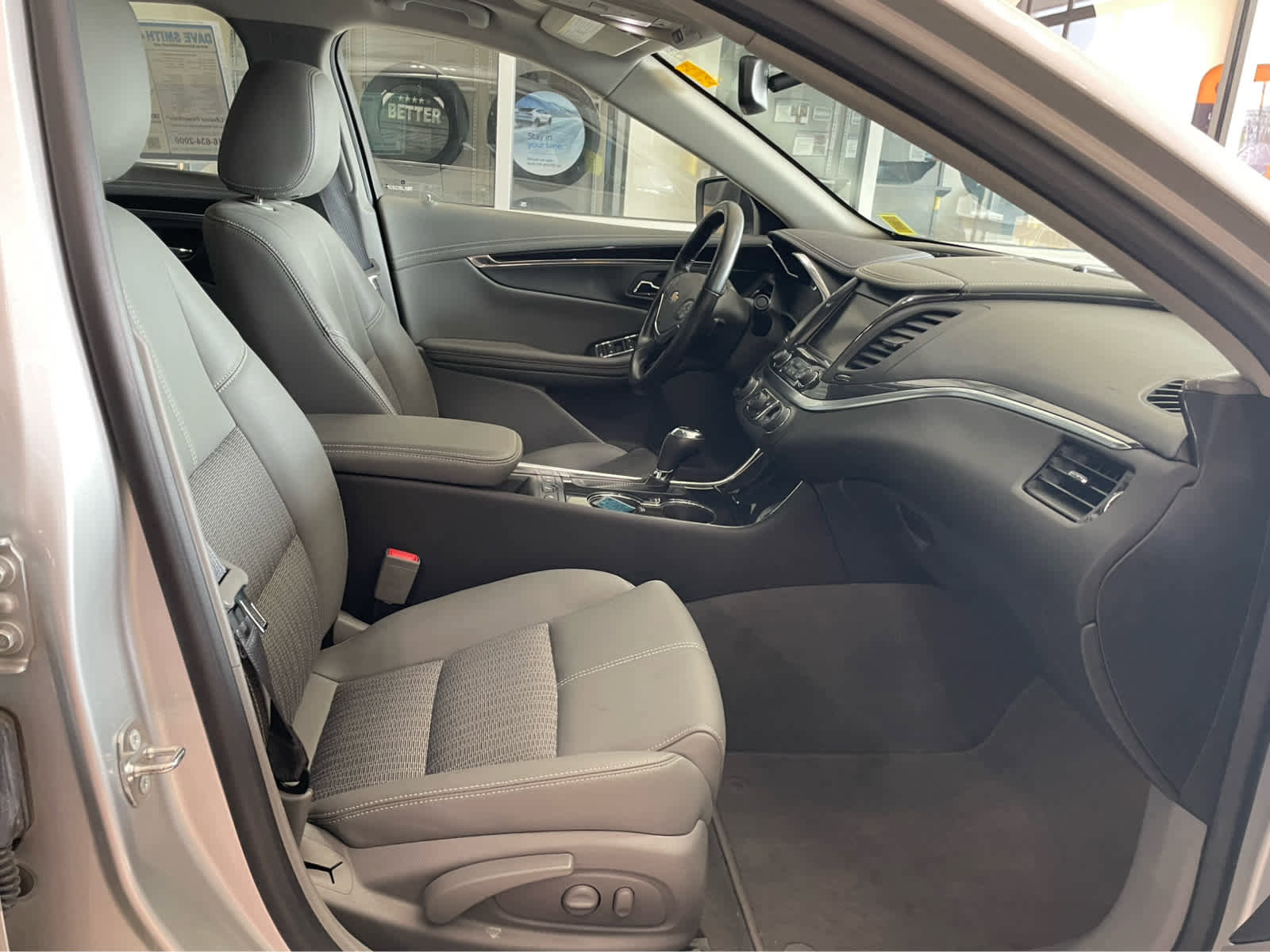 Used 2018 Chevrolet Impala LT w/ LT Convenience Package FWD image 40