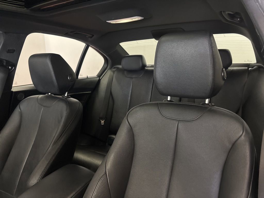 Used 2015 BMW 328d xDrive Sedan image 16