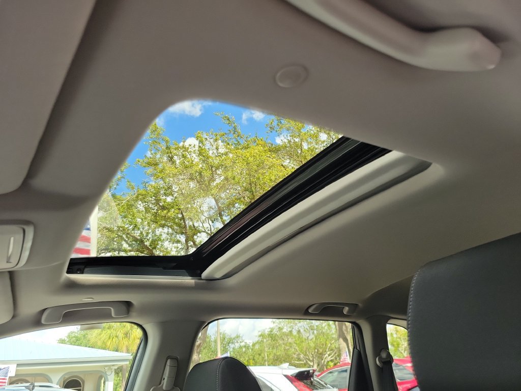 Used 2024 Honda CR-V EX image 13