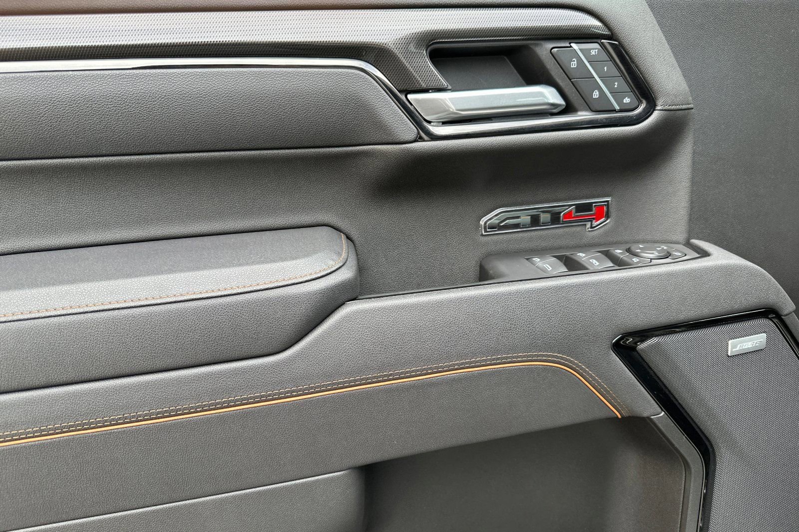 Certified 2025 GMC Sierra 1500 AT4 image 11