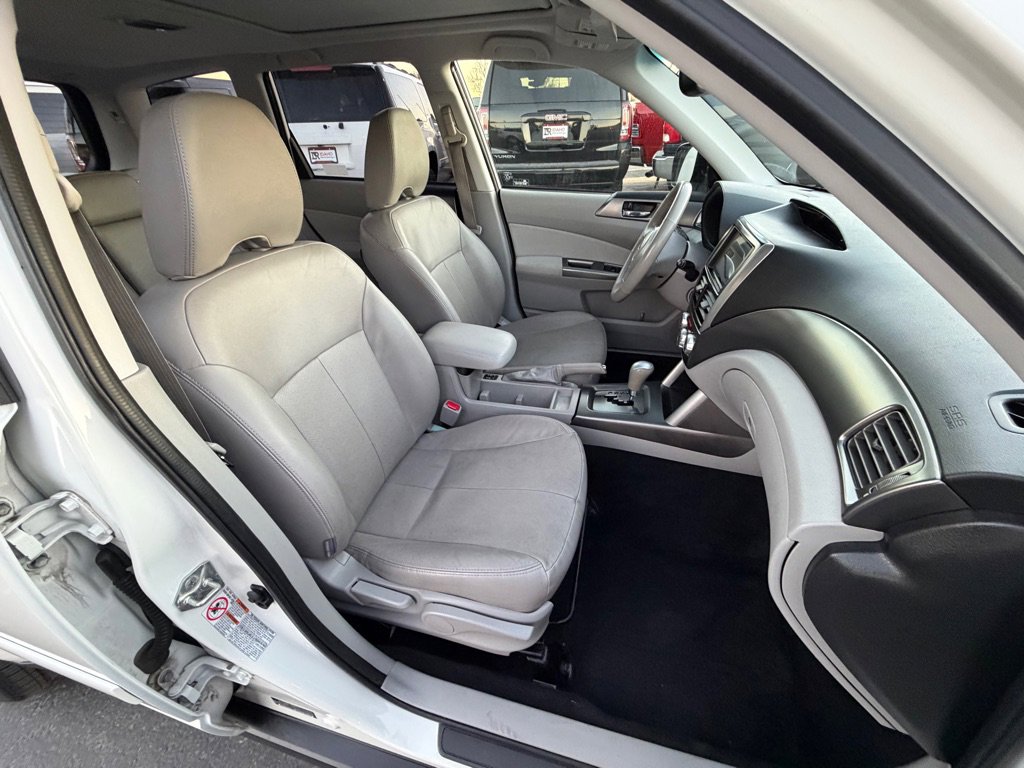 Used 2012 Subaru Forester 2.5X Limited image 8