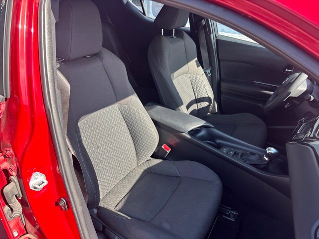 Used 2020 Toyota C-HR LE FWD image 8
