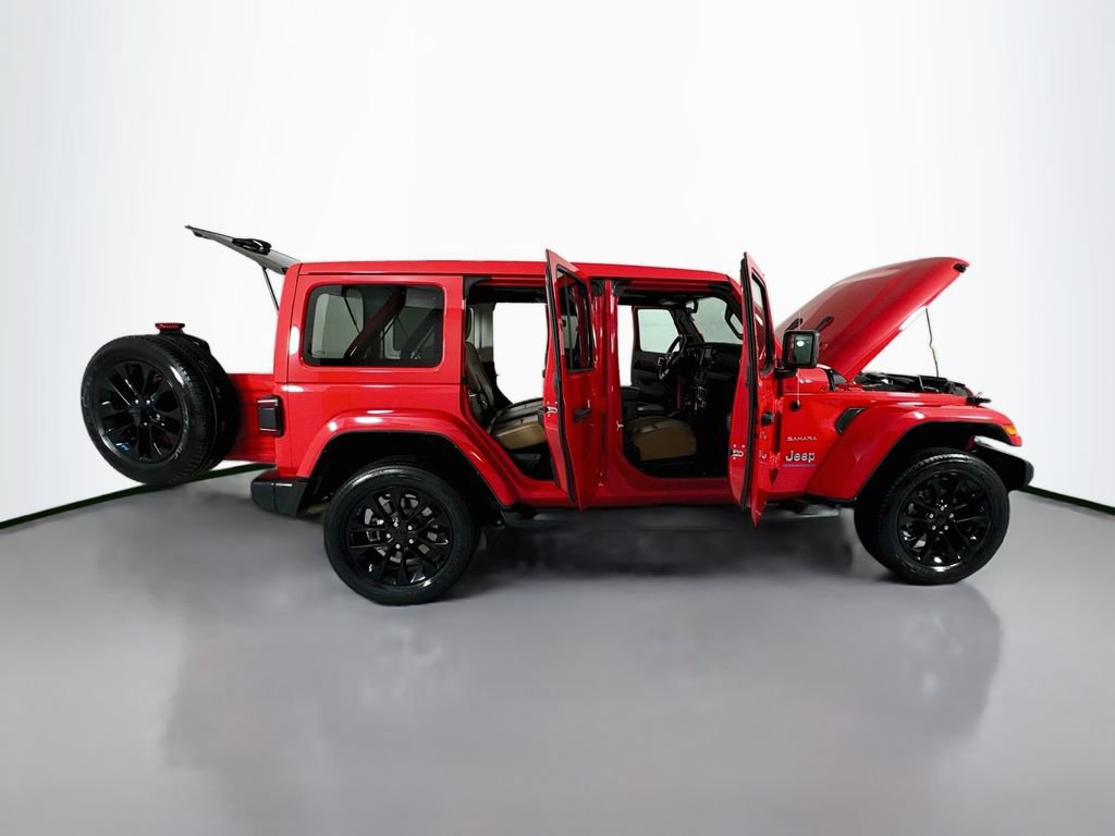 Used 2023 Jeep Wrangler Unlimited Sahara w/ Cold Weather Group AWD/4WD image 21