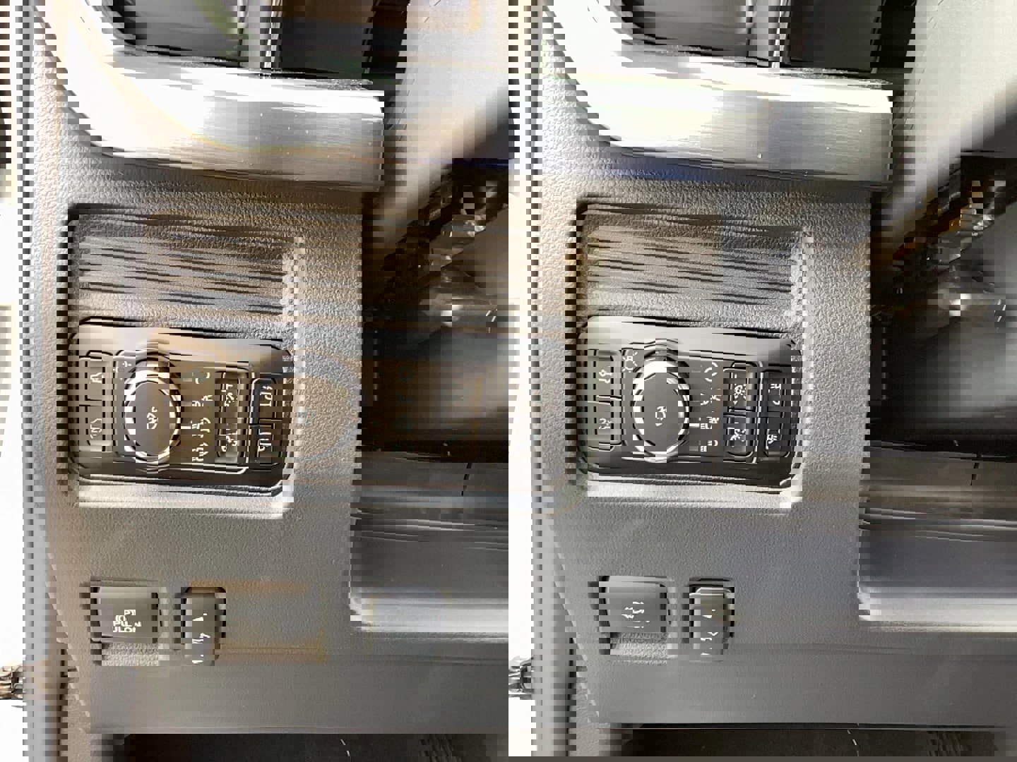 New 2026 Ford F250 Lariat image 23