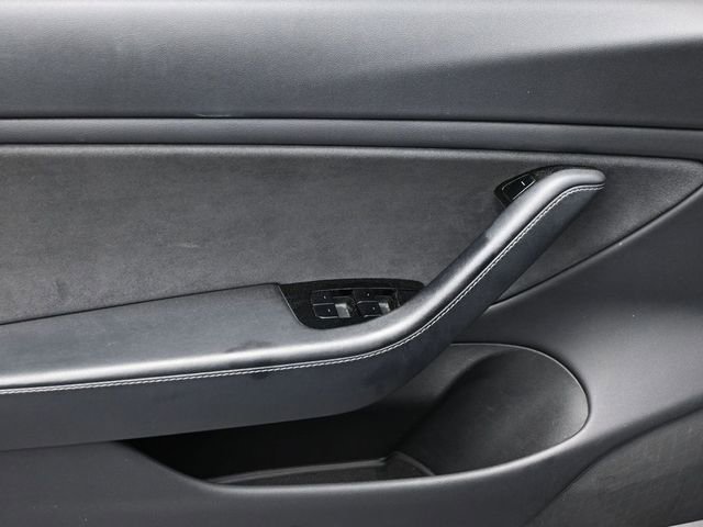 Used 2019 Tesla Model 3 Long Range image 8