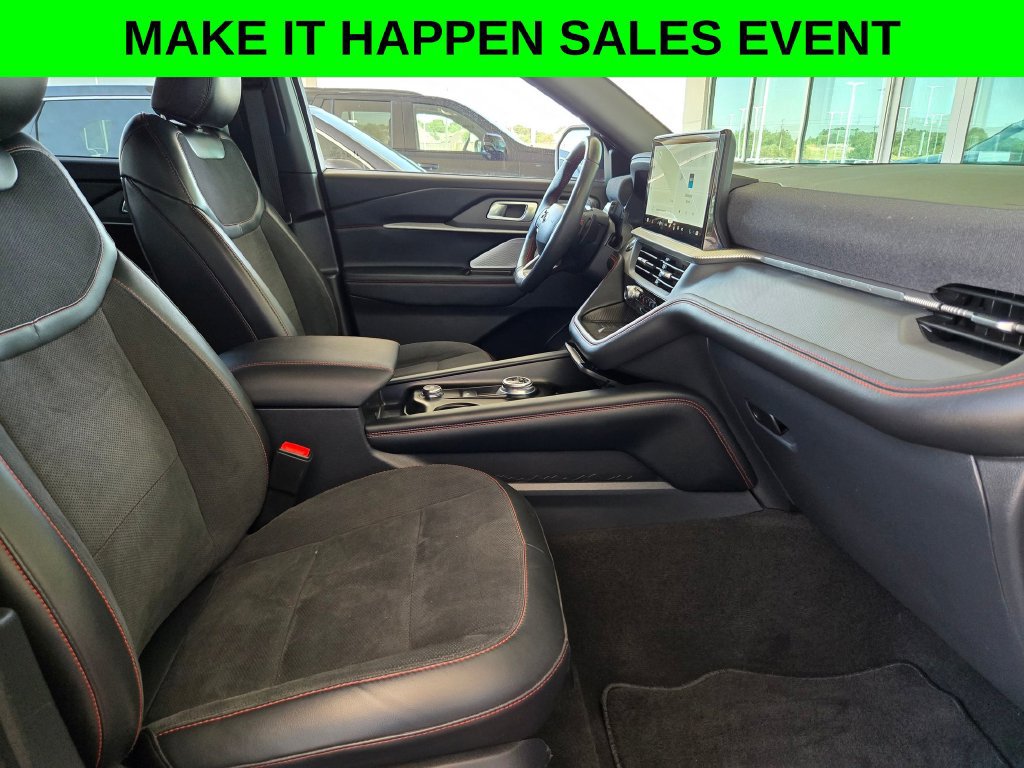 Used 2025 Ford Explorer ST w/ Sun And Sound Package AWD/4WD image 27