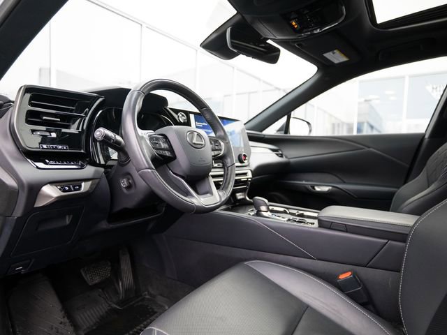 Used 2023 Lexus RX 350h w/ Cold Area Package image 4