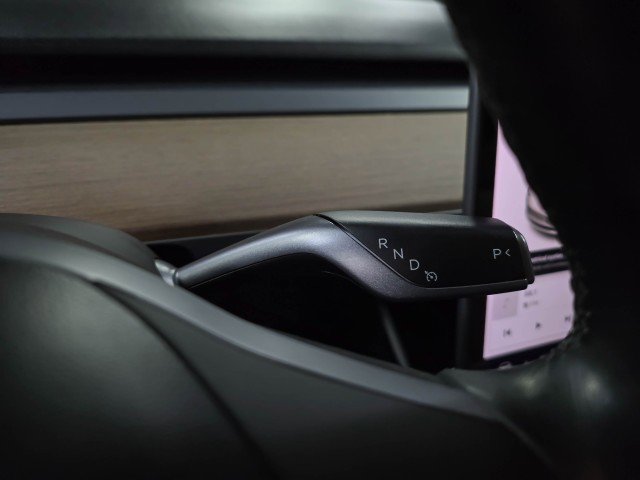 Used 2018 Tesla Model 3 Long Range image 23