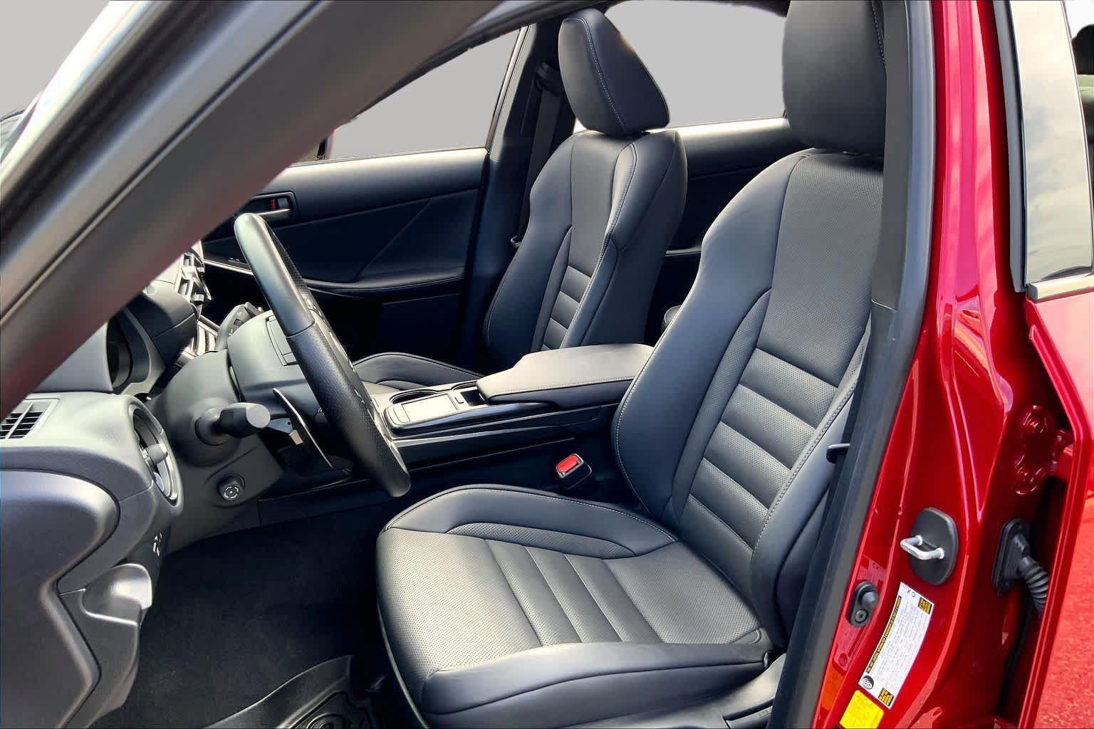Used 2025 Lexus IS 350 F Sport AWD/4WD image 9