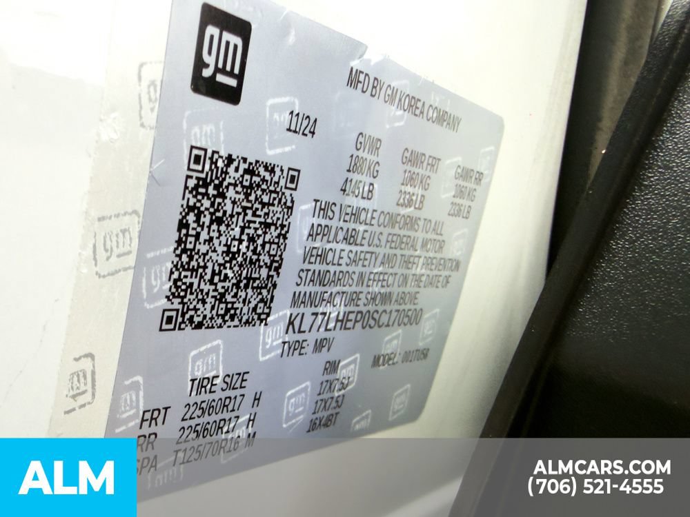 Used 2025 Chevrolet Trax LT FWD image 16