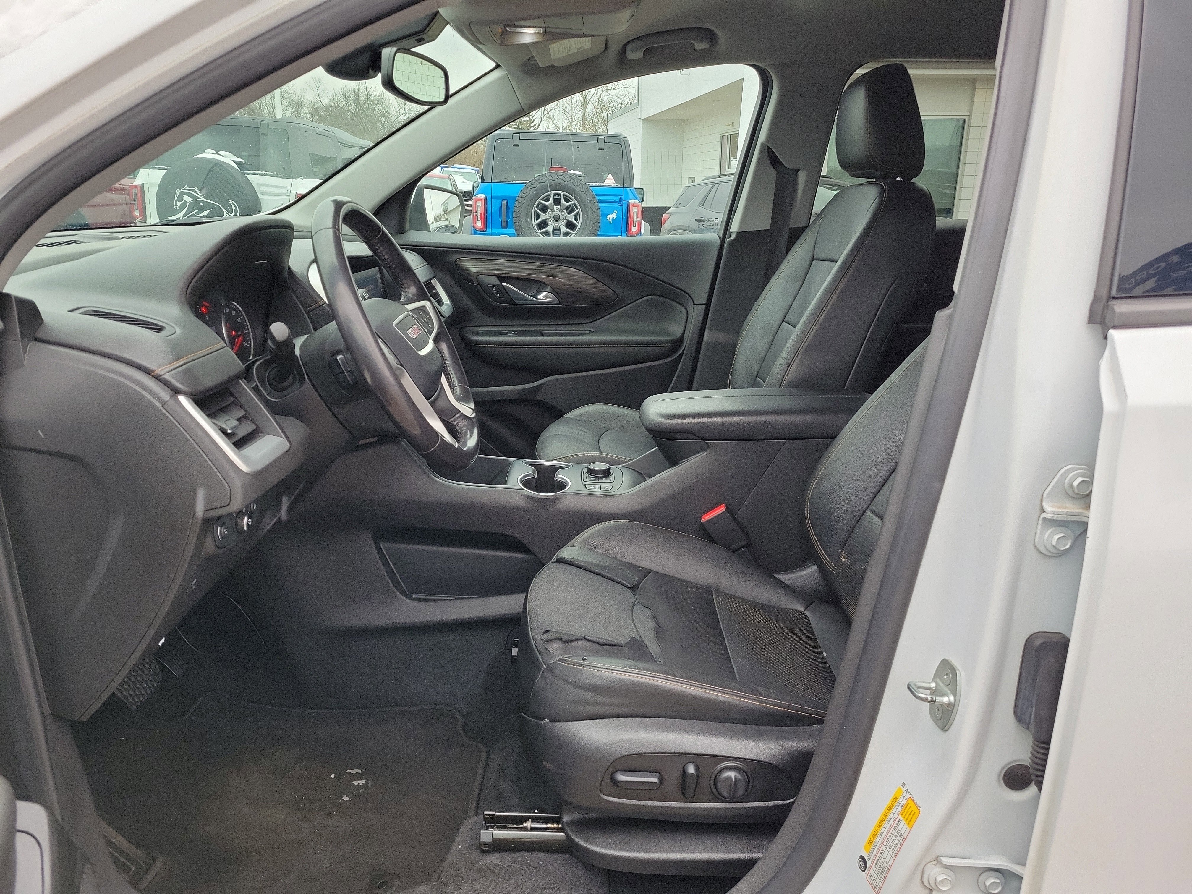 Used 2020 GMC Terrain SLT image 16