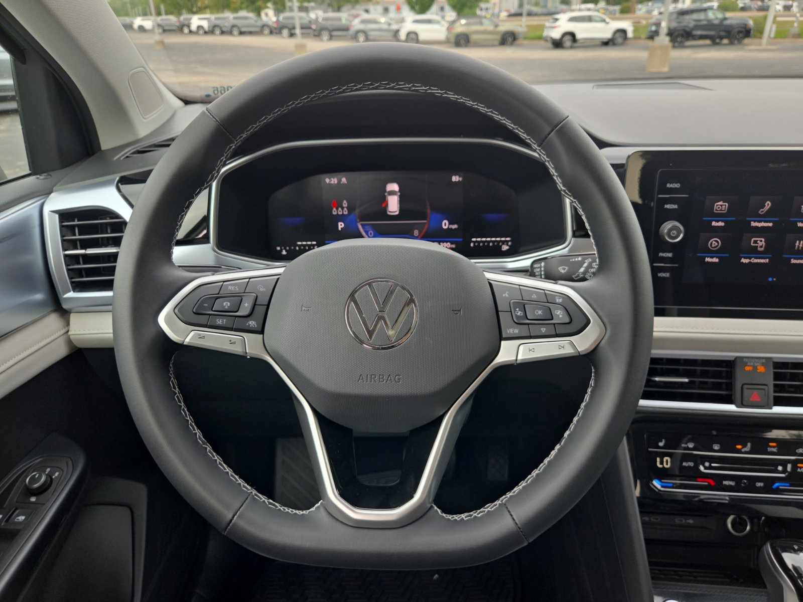 New 2027 Volkswagen Taos SE AWD/4WD image 24
