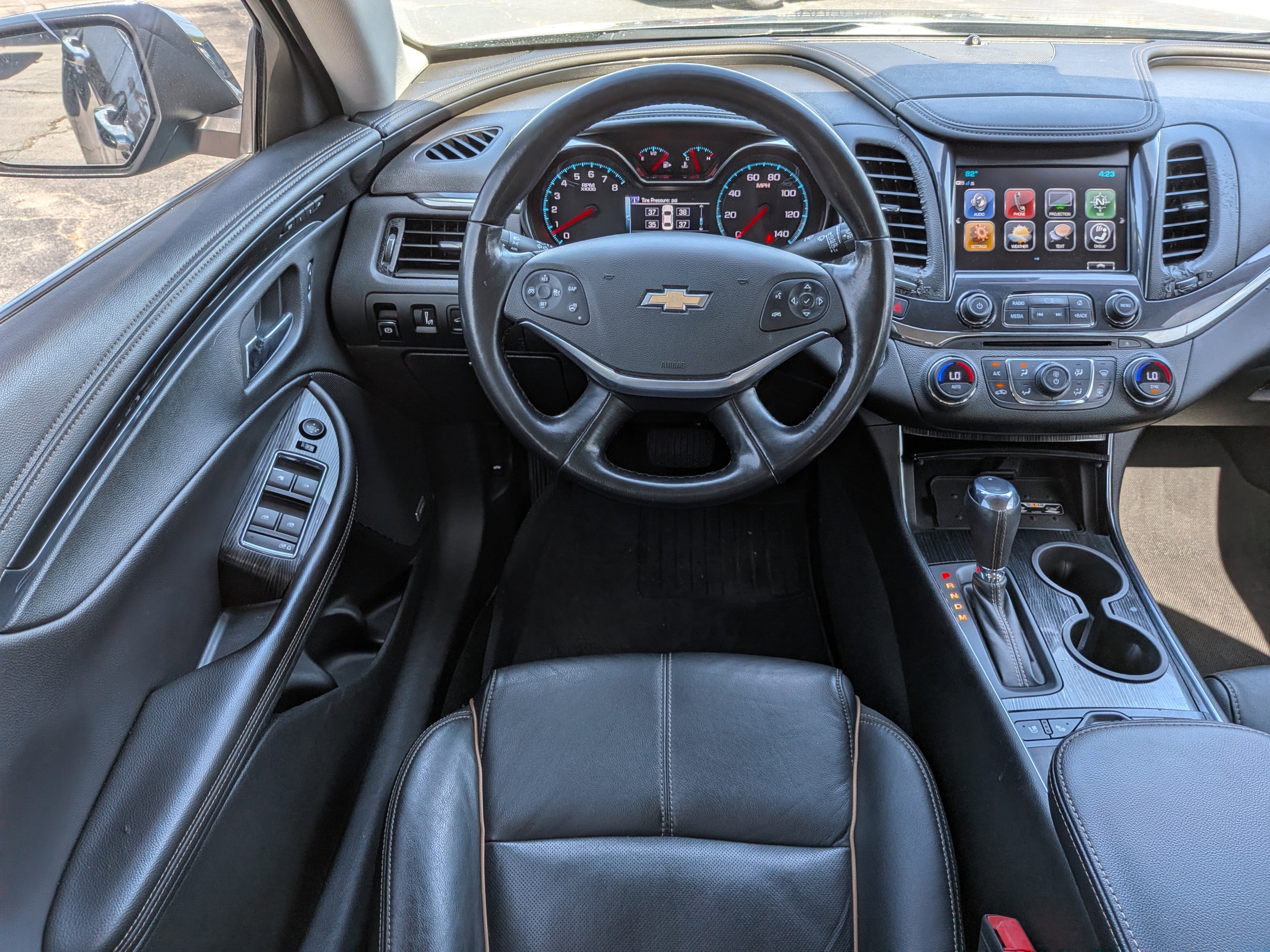 Certified 2018 Chevrolet Impala Premier w/ Premier Confidence Package image 14